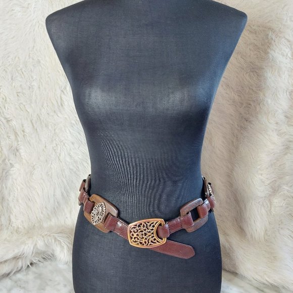 Brighton Women's Black Leather Coconut Shell Buckle Belt small/30" length - Picture 2 of 7